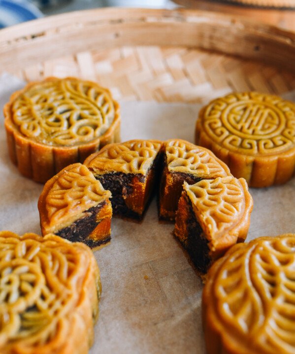 Red Bean Mooncakes