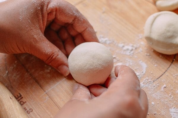 Cantonese Steamed Custard Buns (Nai Wong Bao), by thewoksoflife.com