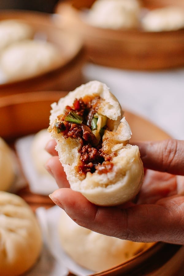 Pork baozi cross-section, thewoksoflife.com