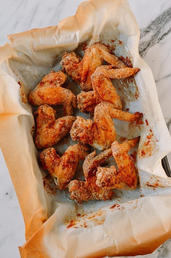 Crispy White Pepper Chicken Wings, thewoksoflife.com